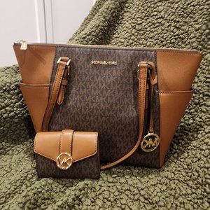 Michael Kors Tote